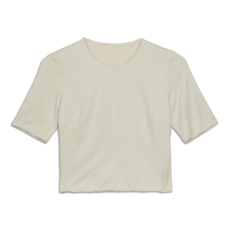 Tight-Fit Lined T-Shirt - Resale