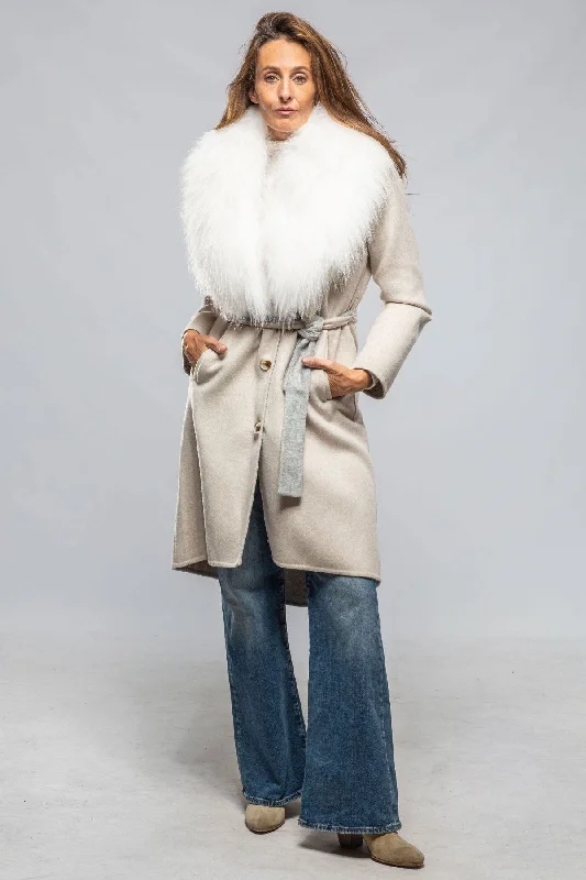 Liana Virgin Wool Coat In Oatmeal Fuzzy Sherpa Pullover